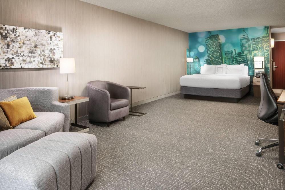 Deluxe King Room with Sofa Bed interior